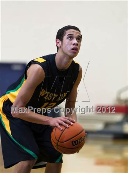 Thumbnail 3 in Lake Oswego vs. West Linn  photogallery.