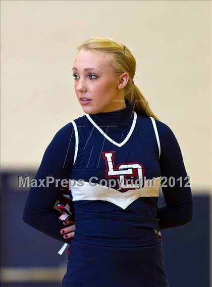 Thumbnail 1 in Lake Oswego vs. West Linn  photogallery.