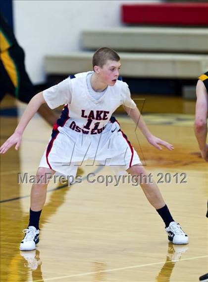 Thumbnail 3 in Lake Oswego vs. West Linn  photogallery.