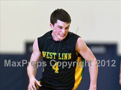 Thumbnail 3 in Lake Oswego vs. West Linn  photogallery.