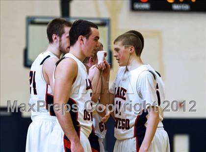 Thumbnail 3 in Lake Oswego vs. West Linn  photogallery.