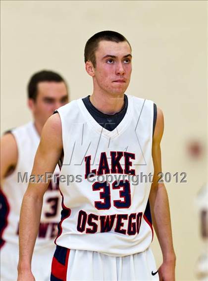 Thumbnail 2 in Lake Oswego vs. West Linn  photogallery.