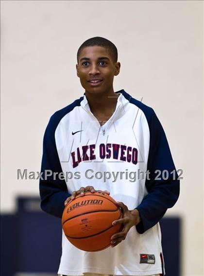 Thumbnail 1 in Lake Oswego vs. West Linn  photogallery.
