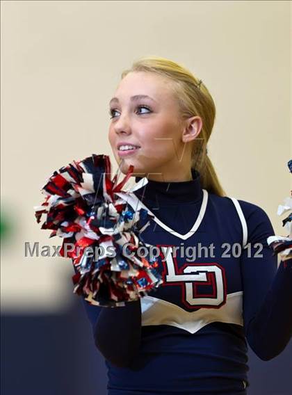 Thumbnail 2 in Lake Oswego vs. West Linn  photogallery.