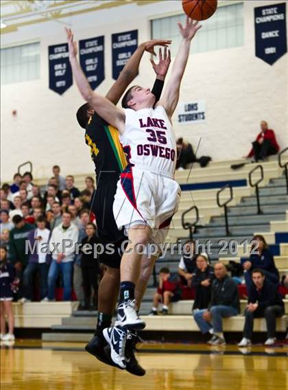 Thumbnail 1 in Lake Oswego vs. West Linn  photogallery.