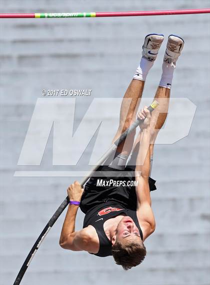 Thumbnail 1 in CIF NCS Masters Track and Field (Pole Vault) photogallery.