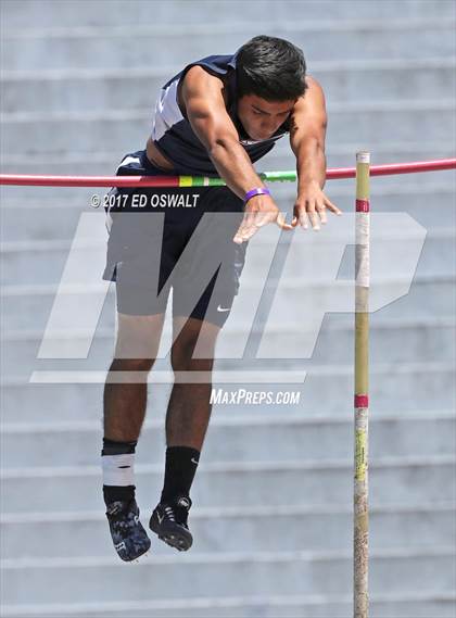 Thumbnail 3 in CIF NCS Masters Track and Field (Pole Vault) photogallery.