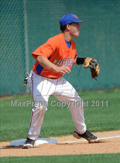 Thumbnail 2 in South Point vs. Marvin Ridge (NCHSAA 3A West Regional - Game 2) photogallery.