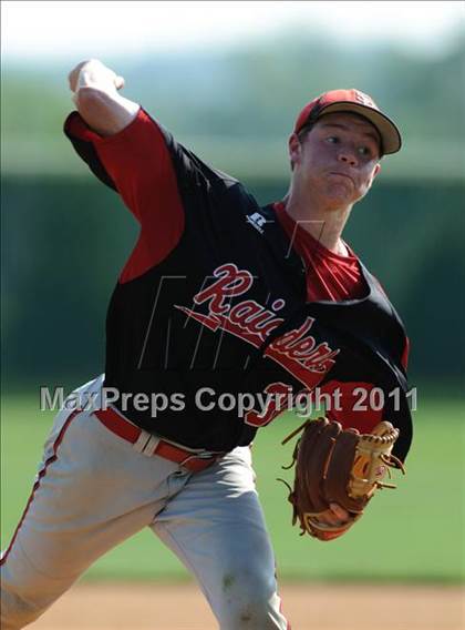 Thumbnail 2 in South Point vs. Marvin Ridge (NCHSAA 3A West Regional - Game 2) photogallery.