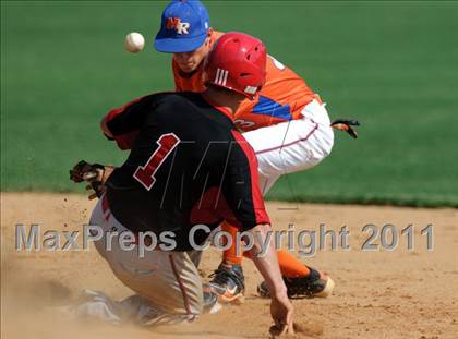 Thumbnail 1 in South Point vs. Marvin Ridge (NCHSAA 3A West Regional - Game 2) photogallery.