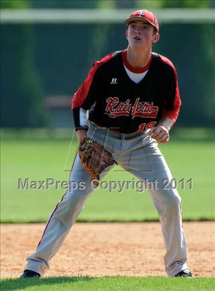Thumbnail 1 in South Point vs. Marvin Ridge (NCHSAA 3A West Regional - Game 2) photogallery.