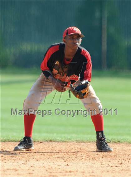 Thumbnail 1 in South Point vs. Marvin Ridge (NCHSAA 3A West Regional - Game 2) photogallery.