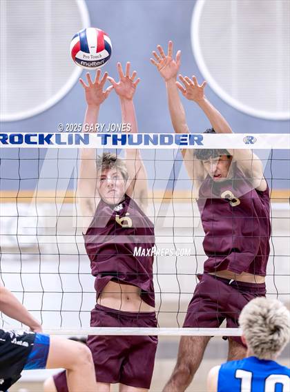 Thumbnail 1 in Whitney @ Rocklin photogallery.