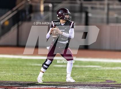 Thumbnail 2 in West Memphis vs. Benton (AAA 6A Semifinal) photogallery.