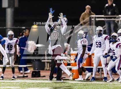 Thumbnail 2 in West Memphis vs. Benton (AAA 6A Semifinal) photogallery.