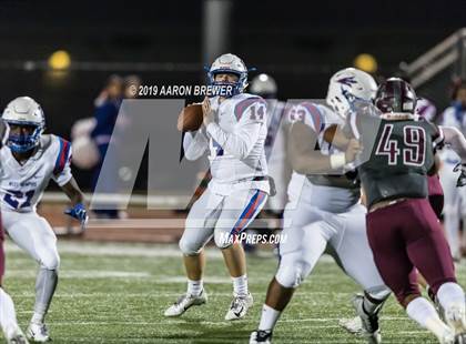 Thumbnail 2 in West Memphis vs. Benton (AAA 6A Semifinal) photogallery.