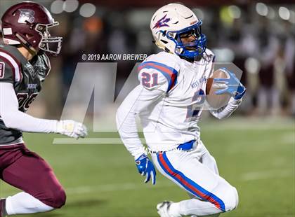 Thumbnail 3 in West Memphis vs. Benton (AAA 6A Semifinal) photogallery.