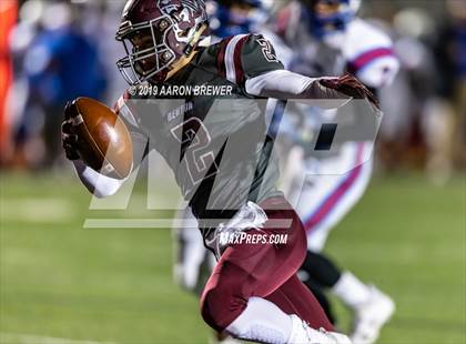 Thumbnail 2 in West Memphis vs. Benton (AAA 6A Semifinal) photogallery.