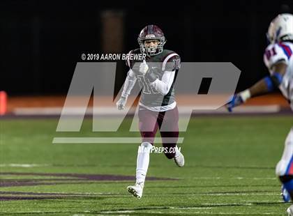Thumbnail 2 in West Memphis vs. Benton (AAA 6A Semifinal) photogallery.