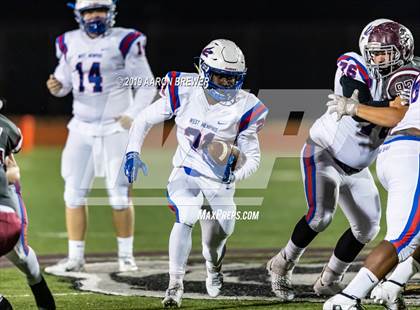 Thumbnail 2 in West Memphis vs. Benton (AAA 6A Semifinal) photogallery.