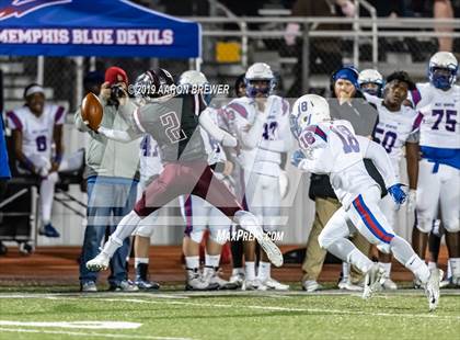 Thumbnail 3 in West Memphis vs. Benton (AAA 6A Semifinal) photogallery.
