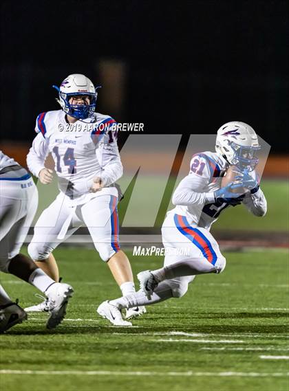 Thumbnail 1 in West Memphis vs. Benton (AAA 6A Semifinal) photogallery.