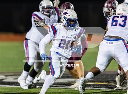 Thumbnail 1 in West Memphis vs. Benton (AAA 6A Semifinal) photogallery.