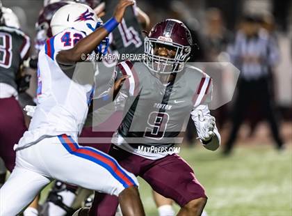 Thumbnail 2 in West Memphis vs. Benton (AAA 6A Semifinal) photogallery.