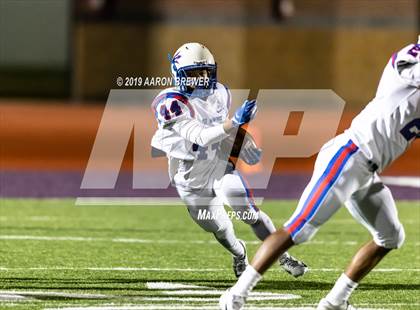 Thumbnail 1 in West Memphis vs. Benton (AAA 6A Semifinal) photogallery.