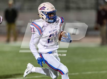 Thumbnail 2 in West Memphis vs. Benton (AAA 6A Semifinal) photogallery.