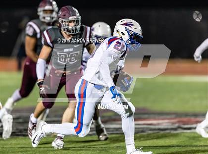 Thumbnail 3 in West Memphis vs. Benton (AAA 6A Semifinal) photogallery.
