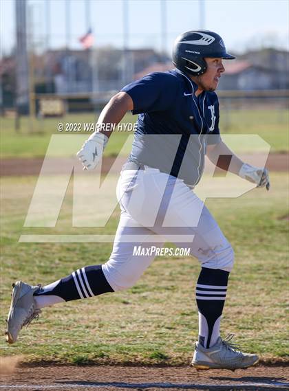 Thumbnail 2 in Rosemont @ Monterey Trail photogallery.