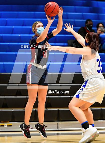 Thumbnail 2 in Perry @ Chandler photogallery.