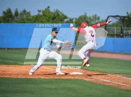 Thumbnail 3 in Leon vs. Poly Prep (IMG National Classic) photogallery.