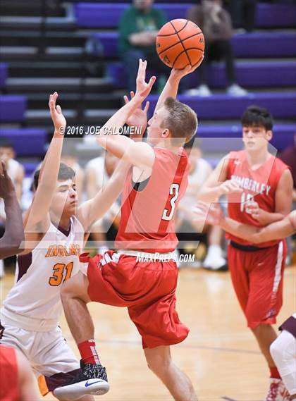 Thumbnail 3 in Harlandale vs Wimberley (Boerne ISD Tournament) photogallery.