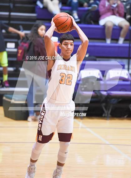Thumbnail 2 in Harlandale vs Wimberley (Boerne ISD Tournament) photogallery.