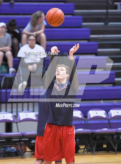 Thumbnail 3 in Harlandale vs Wimberley (Boerne ISD Tournament) photogallery.