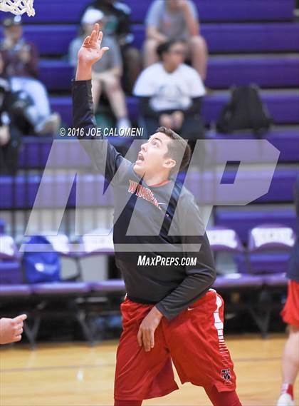 Thumbnail 3 in Harlandale vs Wimberley (Boerne ISD Tournament) photogallery.