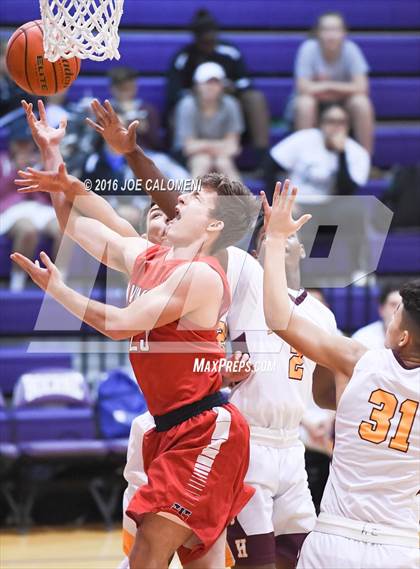 Thumbnail 3 in Harlandale vs Wimberley (Boerne ISD Tournament) photogallery.