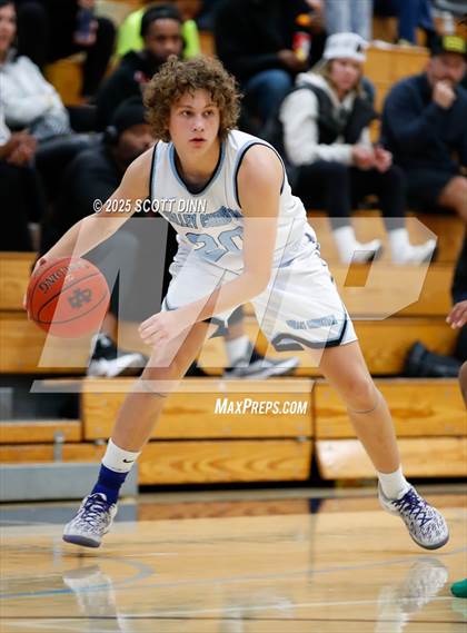Thumbnail 2 in Archbishop Mitty @ Valley Christian photogallery.