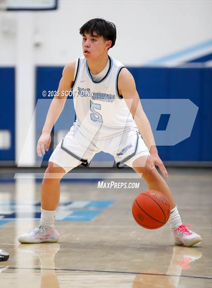 Thumbnail 3 in Archbishop Mitty @ Valley Christian photogallery.