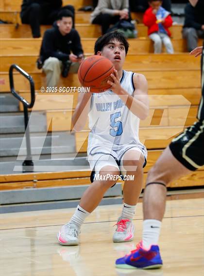 Thumbnail 2 in Archbishop Mitty @ Valley Christian photogallery.