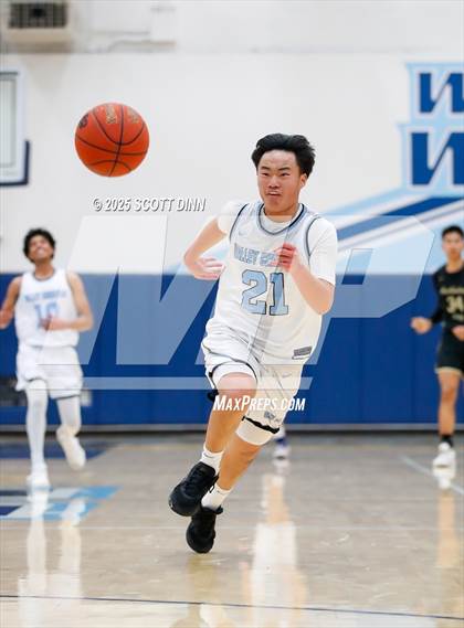 Thumbnail 2 in Archbishop Mitty @ Valley Christian photogallery.