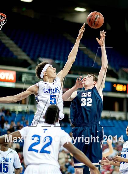 Thumbnail 2 in Capital Christian vs. Central Catholic (CIF SJS D5 Final) photogallery.