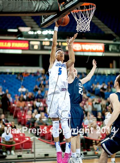 Thumbnail 3 in Capital Christian vs. Central Catholic (CIF SJS D5 Final) photogallery.