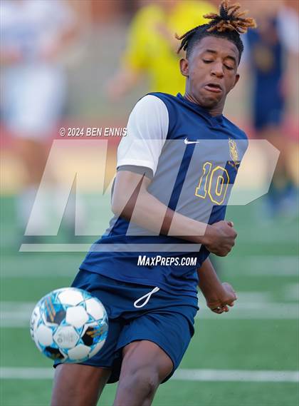Thumbnail 2 in Chamblee vs. Eagle's Landing (GHSA 5A Round 2) photogallery.