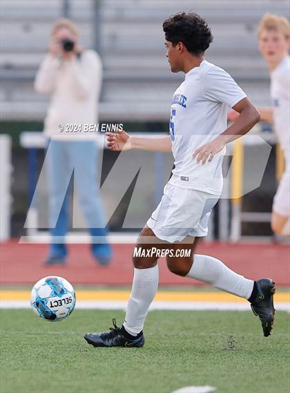Thumbnail 3 in Chamblee vs. Eagle's Landing (GHSA 5A Round 2) photogallery.