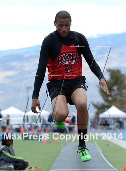 Thumbnail 1 in Northwest Invitational @ McQueen photogallery.