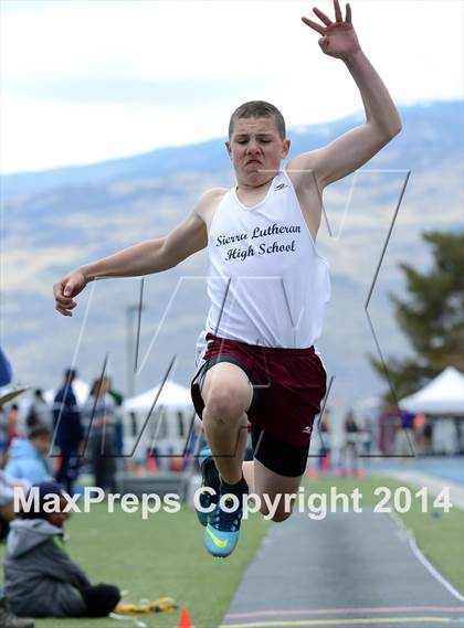 Thumbnail 2 in Northwest Invitational @ McQueen photogallery.