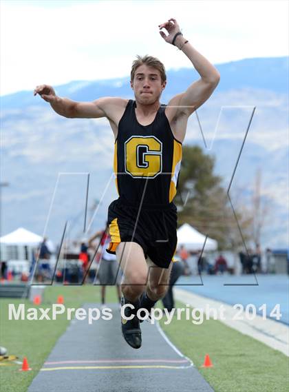 Thumbnail 3 in Northwest Invitational @ McQueen photogallery.